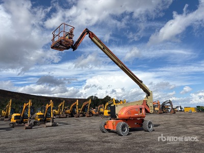 2013 JLG 800AJ 4WD Diesel Piattaforma monobraccio articolata