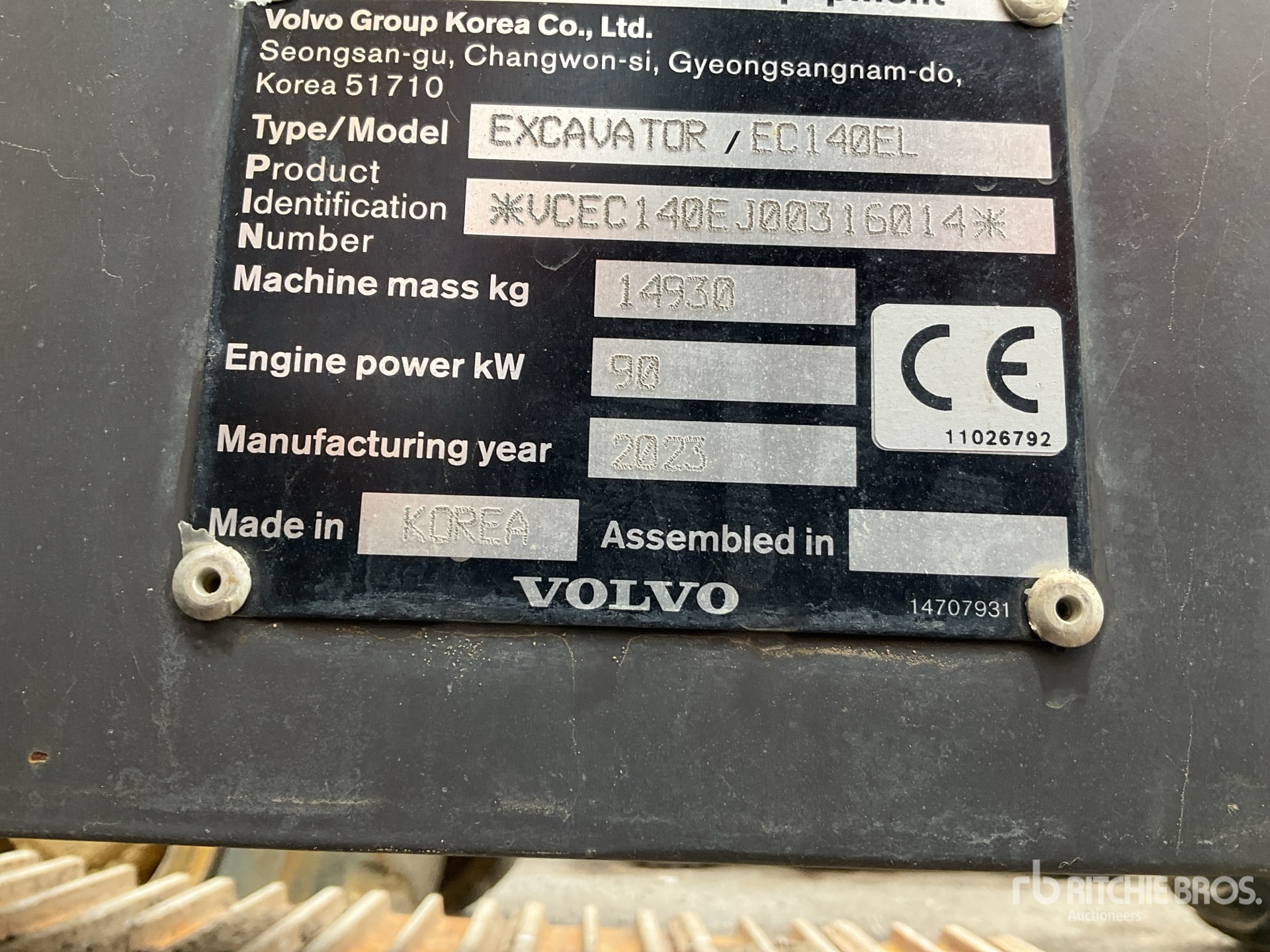 2023 Volvo EC140EL حفارة بجنزير