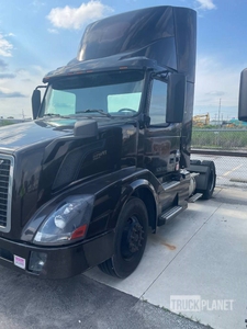 2015 Volvo VNL S/A Day Cab Truck Tractor