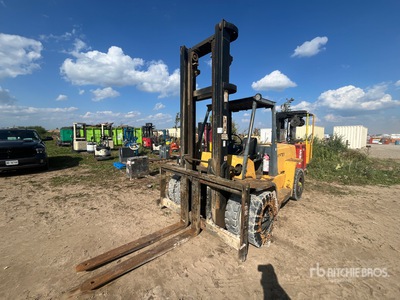 Hyster H155 15500 lb Pneumatic Tire Forklift
