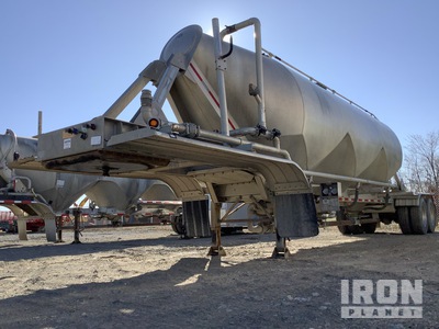 2017 Tremcar TRA/REM 1000 cft T/A Pneumatic Bulk Trailer