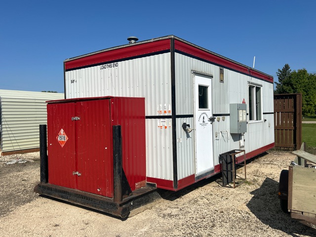 2000 QA Structures 24 ft x 10 ft 7 in Skid-Mounted Aggregate Lab Trailer