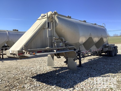 2016 MAC TN1050APB 1050 cft T/A Pneumatic Bulk Trailer
