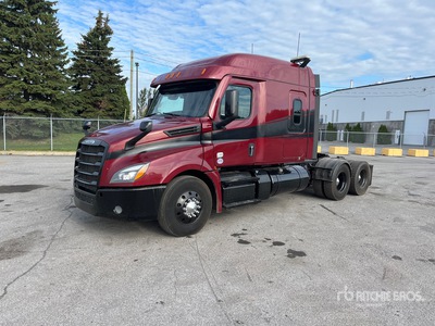 2020 Freightliner Cascadia 126 6x4 T/A Sleeper Truck Tractor