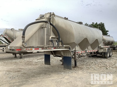 2016 MAC TN1050APB 1050 cft T/A Pneumatic Bulk Trailer