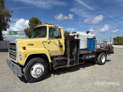 1991 Ford L8000 500 gal 4x2 Fuel and Lube Truck