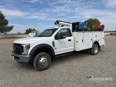 2019 Ford F-550 XL 4x2 Camion de servicios
