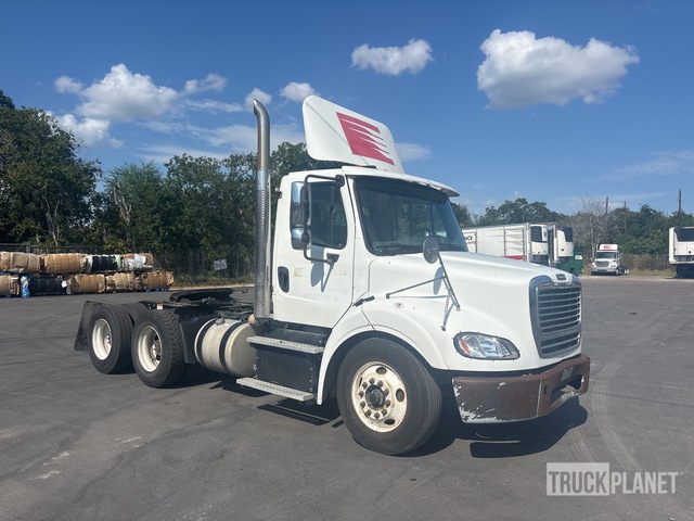 CAMIóN 2016 FREIGHTLINER