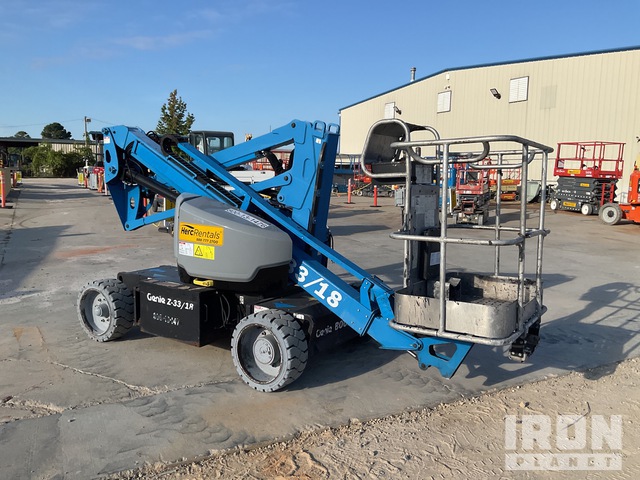 ELEVADOR ARTICULADO 2016 GENIE Z3318