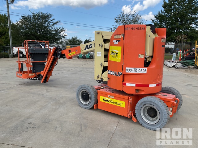 ELEVADOR ARTICULADO 2016 JLG E300AJP
