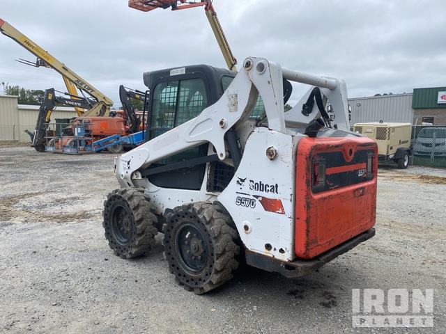 MINI CARGADOR SOBRE RUEDAS 2018 BOBCAT LOADER