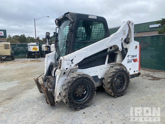 MINI CARGADOR SOBRE RUEDAS 2018 BOBCAT LOADER