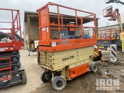 2016 JLG 2632ES Electric Scissor Lift