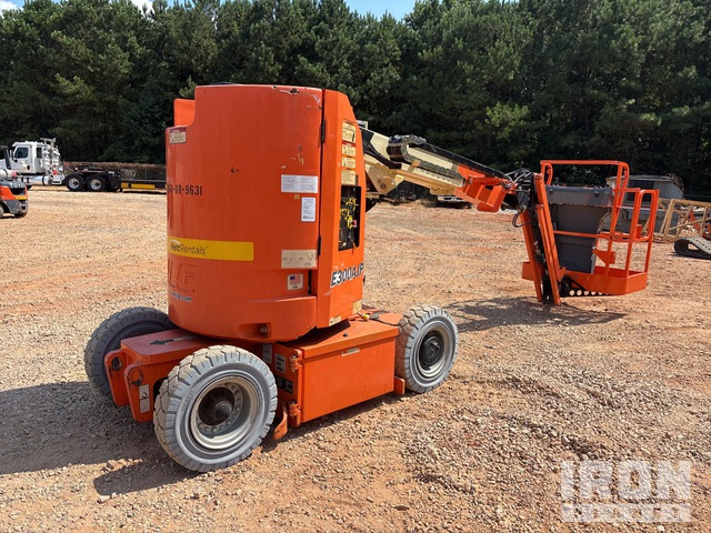 ELEVADOR ARTICULADO 2016 JLG E300AJP