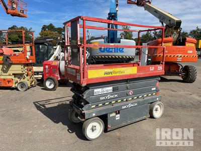 2016 Skyjack SJIII 3226 Electric Scissor Lift