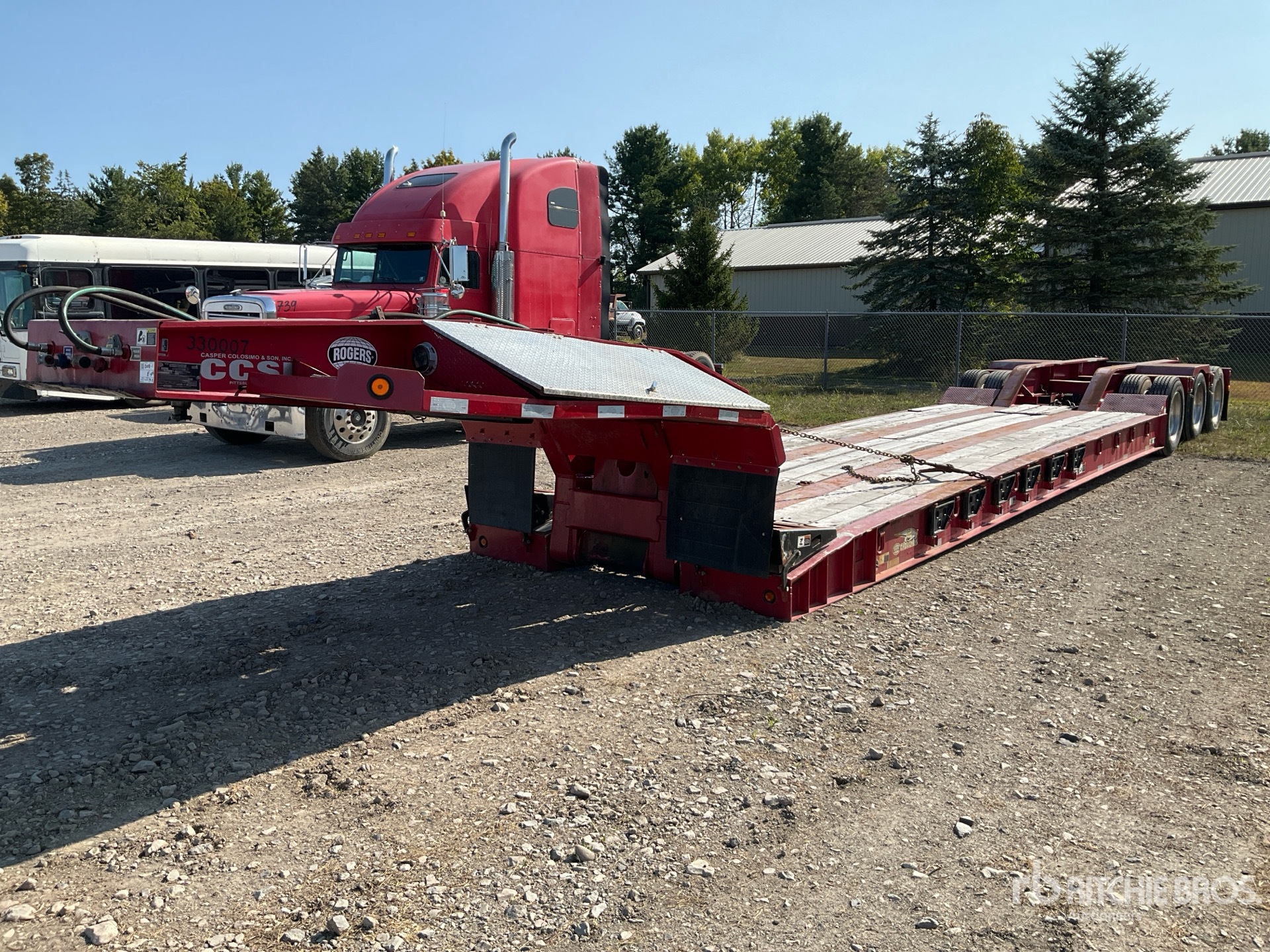 2000 Rogers 123600 lb Tri/A Removable Gooseneck Lowboy Trailer