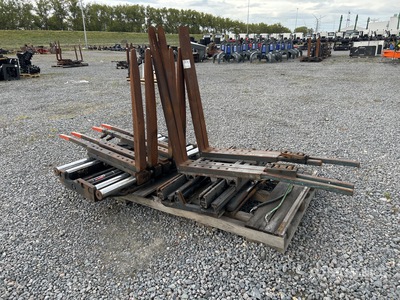 Quantity of (2) 1000/1200 mm Lift Truck Forks
