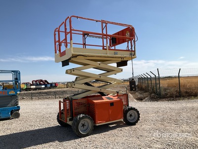 2016 JLG 260MRT Diesel シザーリフト