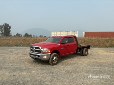 2017 Ram 3500 4x4 Crew Cab Camion de servicios