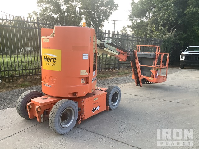 ELEVADOR ARTICULADO 2016 JLG E300AJP