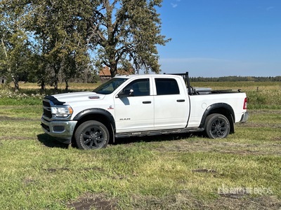 2021 Ram 3500 4x4 Crew Cab Pickup