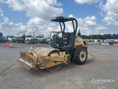 2004 Bomag BW145DH3 Rullo vibrante ferro gomma