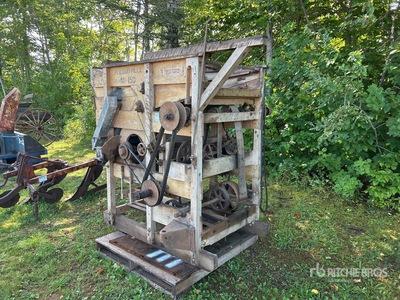 Plessisville N0150 Grain Cleaner