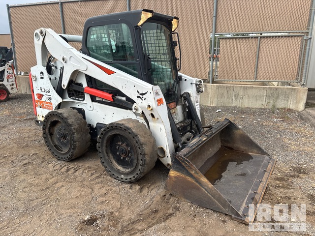 MINI CARGADOR SOBRE RUEDAS 2017 BOBCAT LOADER