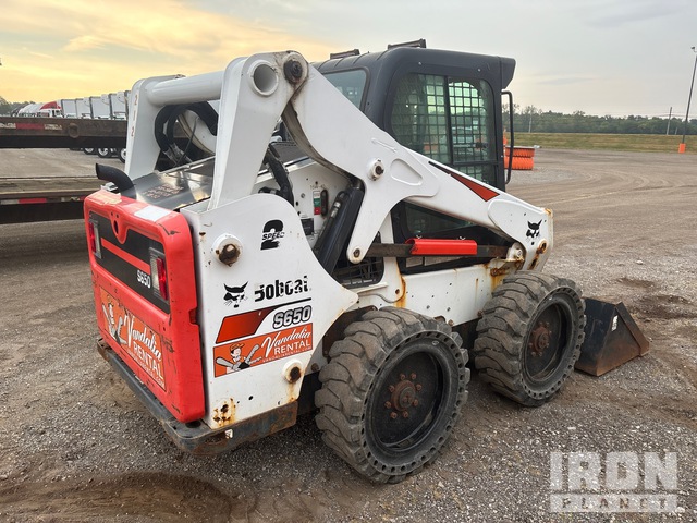 MINI CARGADOR SOBRE RUEDAS 2017 BOBCAT LOADER