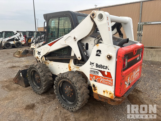 MINI CARGADOR SOBRE RUEDAS 2017 BOBCAT LOADER
