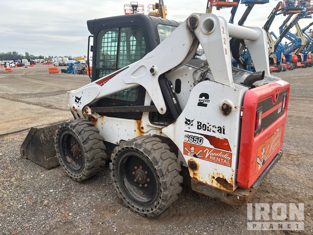 MINI CARGADOR SOBRE RUEDAS 2017 BOBCAT LOADER