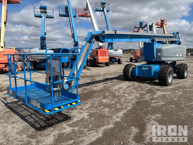 ELEVADOR ARTICULADO  2013 GENIE 4WD Z80