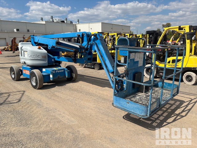 ELEVADOR ARTICULADO 2013 GENIE Z4525J