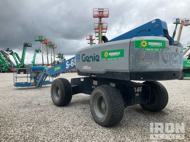 ELEVADOR TELESCóPICO 2016 GENIE 4WD S65