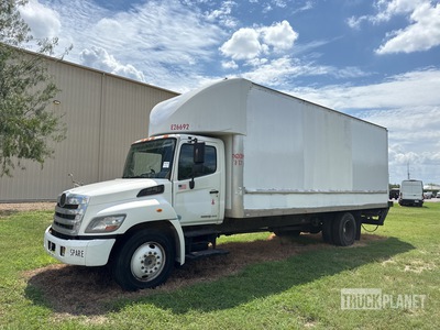 2011 Hino 268 4x2 Moving Camion fourgon (Inoperable)
