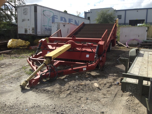 2019 Wallace Rootster RP-10 114 in Root Picker 2019 Wallace Rootster RP-10 114 in Root Picker