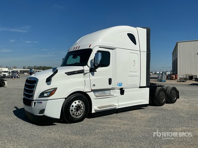 2022 Freightliner Cascadia 126 6x4 T/A Sleeper Truck Tractor