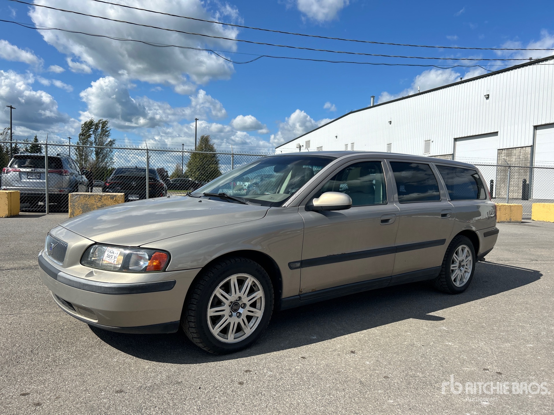2002 Volvo V70 Station Wagon