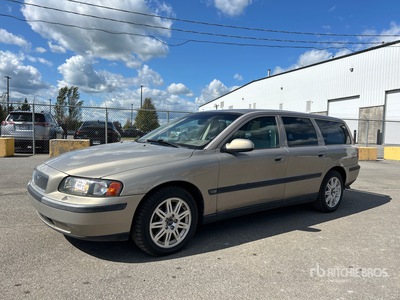2002 Volvo V70 Station Wagon