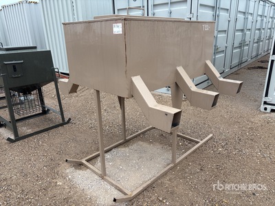 Big Daddy Feeders Rectangle 750 LB Deer Feeder Divers - Magasin, entrepôt, consommateur (Unused)