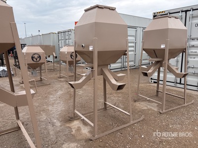 Big Daddy Feeders 700 LB Deer Feeder (Unused)
