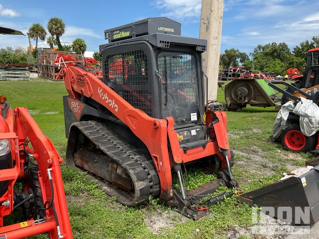 MINI CARGADOR SOBRE ORUGAS 2022 KUBOTA SVL972HFC