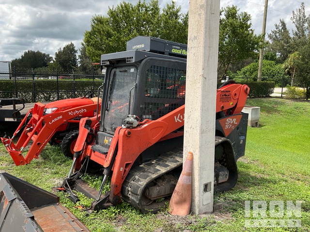 MINI CARGADOR SOBRE ORUGAS 2022 KUBOTA SVL972HFC