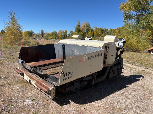 2004 Blaw-Knox PF-3120 Track Asphalt Paver 2004 Blaw-Knox PF-3120 Track Asphalt Paver