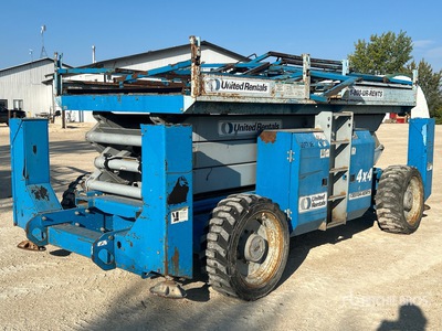 2006 Genie GS-3390 4x4 Diesel منصة رفع متحركة (Inoperable)