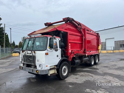 2014 Autocar Xpeditor 6x4 Camión recolector de residuos