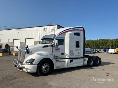 2013 Kenworth T680 6x4 T/A Sleeper Truck Tractor