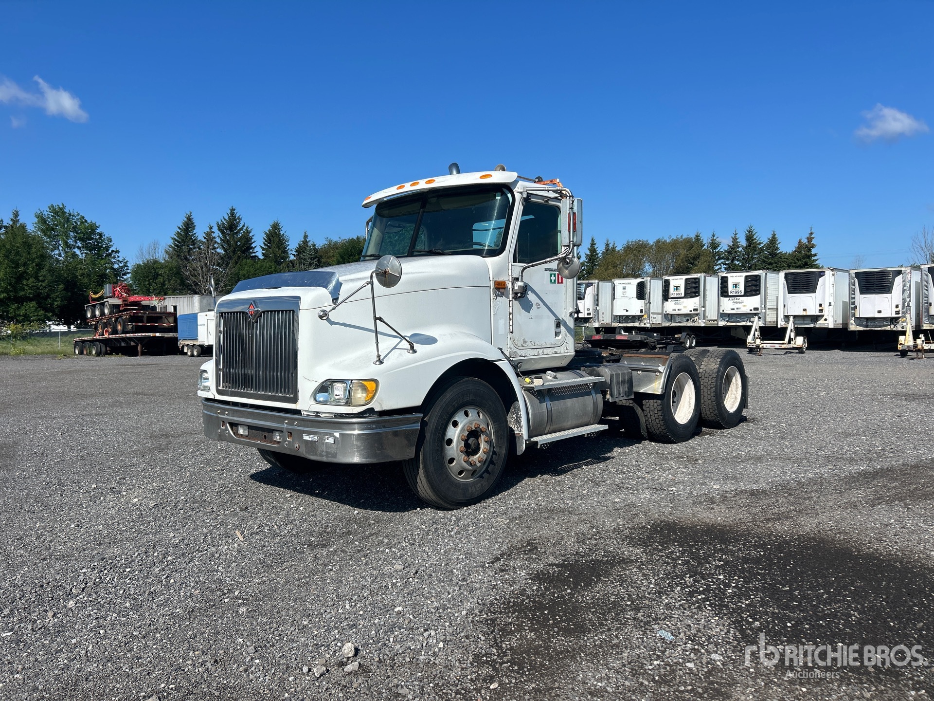 2005 International 9400i 6x4 T/A Day Cab Truck Tractor