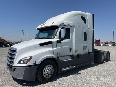2020 Freightliner Cascadia 126 6x4 T/A Sleeper Truck Tractor