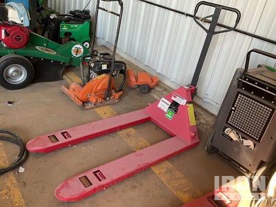 2024 Dayton 32HD11 5500 lb رافعة الباليت (Inoperable)